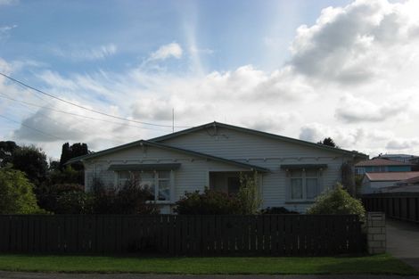 Photo of property in 4 Nikau Street, Tawhero, Whanganui, 4501
