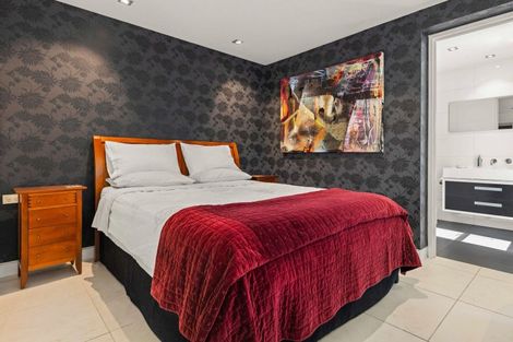 Photo of property in 19 Kilmore Street, Christchurch Central, Christchurch, 8013