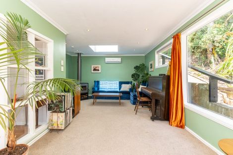 Photo of property in 38 View Road, Titahi Bay, Porirua, 5022