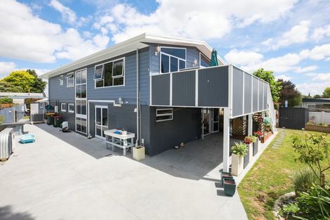 Photo of property in 1 Morrow Avenue, St Andrews, Hamilton, 3200