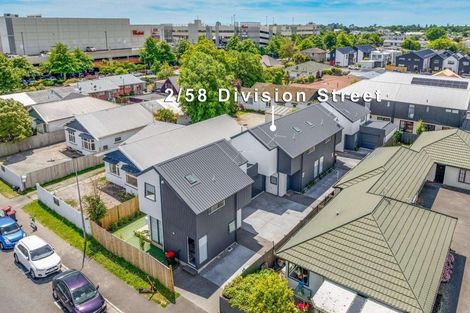 Photo of property in 2/58 Division Street, Riccarton, Christchurch, 8041