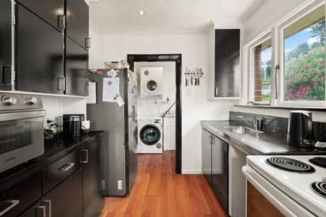 Photo of property in 26 Waldron Crescent, Green Island, Dunedin, 9018