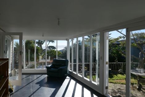 Photo of property in 75 Seaview Road, Paraparaumu Beach, Paraparaumu, 5032