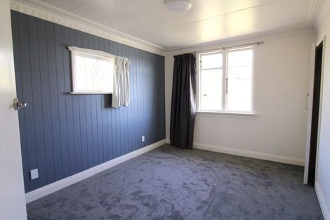 Photo of property in 30 Scotland Terrace, Green Island, Dunedin, 9018