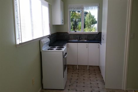 Photo of property in 35-37 Sunnyvale Road, Massey, Auckland, 0614