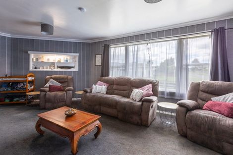 Photo of property in 15 Fox Street, Woodville, 4920