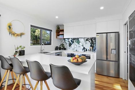 Photo of property in 13 Clyde Street, Ferndale, New Plymouth, 4310