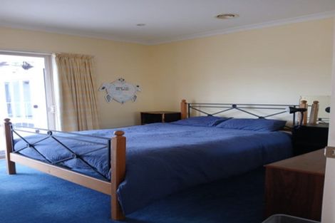 Photo of property in 92 Tutaki Road, Kelvin Grove, Palmerston North, 4470