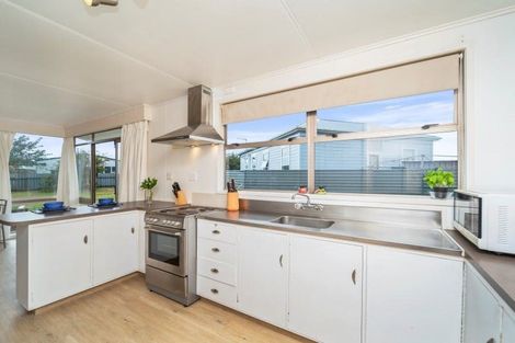 Photo of property in 182 Glover Road, Hawera, 4610