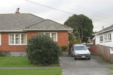 Photo of property in 130 Oxford Terrace, Epuni, Lower Hutt, 5011