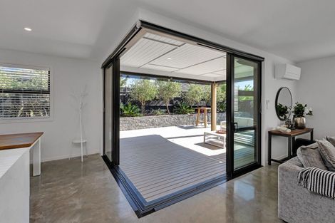 Photo of property in 11 Olney Court, One Tree Point, 0118