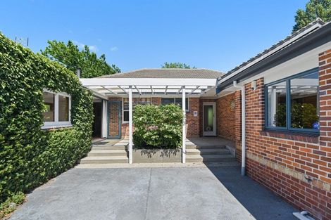 Photo of property in 4 Woodstock Road, Fairfield, Hamilton, 3214