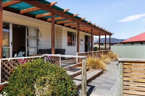 Photo of property in 4 Hotop Place, Cromwell, 9310