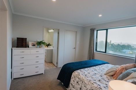 Photo of property in 76 Maire Road, Orewa, 0931