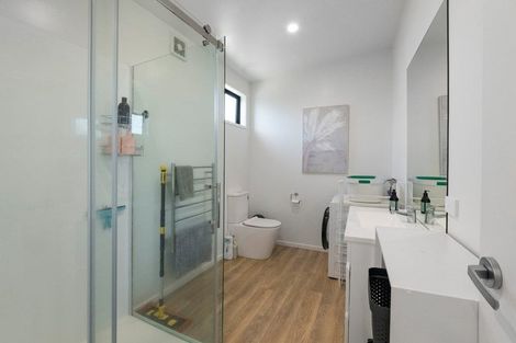 Photo of property in 94c Beach Road, Waihi Beach, 3611