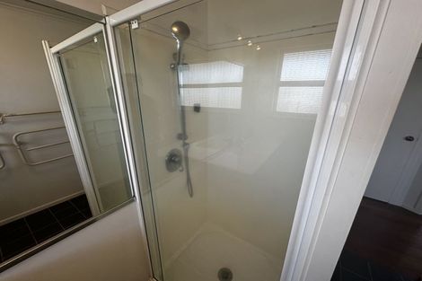 Photo of property in 88 Exmouth Road, Northcote, Auckland, 0627