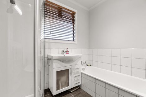 Photo of property in 17 Puriri Crescent, Lansdowne, Masterton, 5810