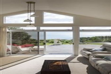 Photo of property in 68 Seacliffe Avenue, Narrow Neck, Auckland, 0622