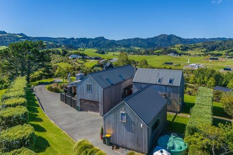 Photo of property in 11 Tamahunga Drive, Matakana, Warkworth, 0985