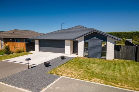 Photo of property in 16 Wigmore Crescent, Rolleston, 7615