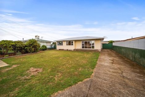 Photo of property in 15 Hunter Street, Hawera, 4610
