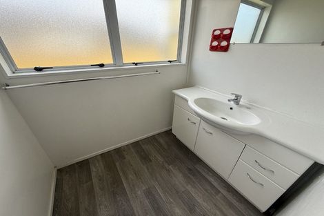 Photo of property in 20 Penion Drive, Flat Bush, Auckland, 2023