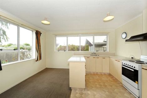 Photo of property in 65 Kendal Avenue, Burnside, Christchurch, 8053