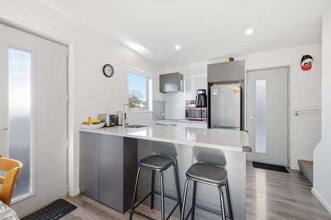 Photo of property in 1/51 Hills Road, Edgeware, Christchurch, 8013
