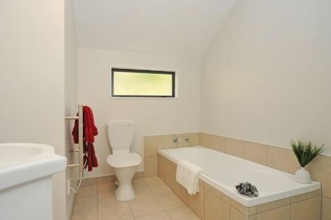 Photo of property in 4/25 Hollies Crescent, Johnsonville, Wellington, 6037