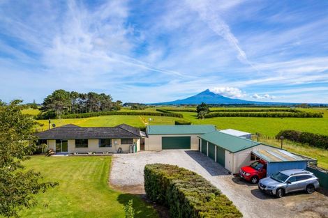 Photo of property in 2062 South Road, Otakeho, Hawera, 4678
