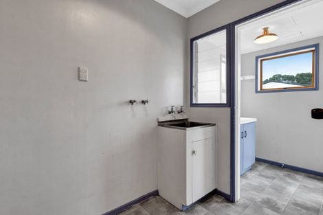 Photo of property in 39 Birdwood Avenue, Moturoa, New Plymouth, 4310