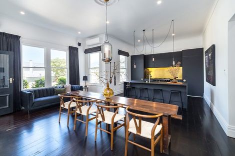 Photo of property in 250 Main Street, Greytown, 5712