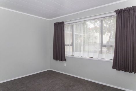 Photo of property in 13 Allan Street, Dannevirke, 4930