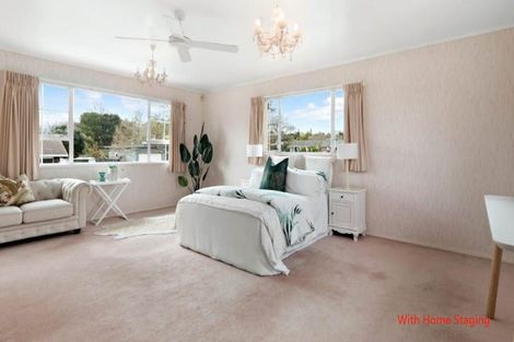 Photo of property in 1 Holly Way, Sunnyhills, Auckland, 2010