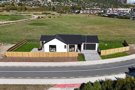 Photo of property in 100 Waipunahau Road, Waikanae, 5036