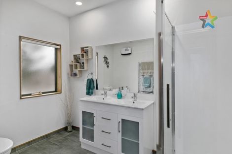 Photo of property in 8 Taieri Crescent, Kelson, Lower Hutt, 5010