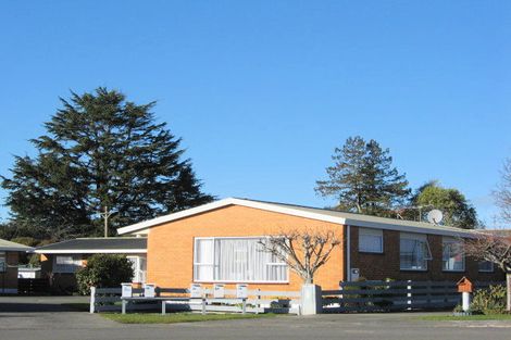 Photo of property in 5a Calder Place, Winton, 9720