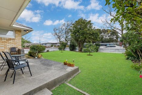 Photo of property in 1/13 Greers Road, Weymouth, Auckland, 2103