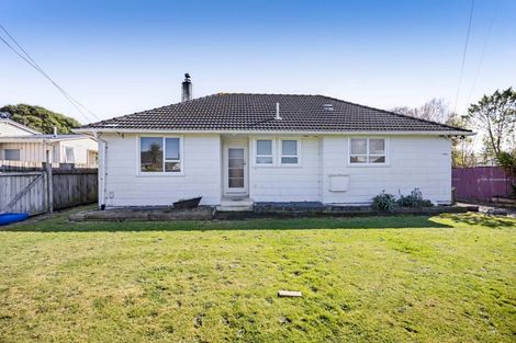 Photo of property in 18 Acourt Street, Hawera, 4610