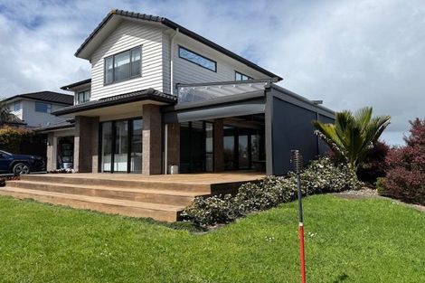 Photo of property in 10 Arbors Track, Silverdale, 0932