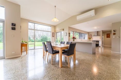 Photo of property in 95 Main Road North, Geraldine, 7930