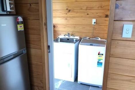 Photo of property in 264 State Highway 16, Kumeu, 0892