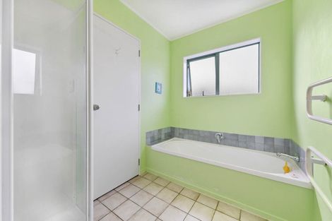 Photo of property in 678 Te Atatu Road, Te Atatu Peninsula, Auckland, 0610