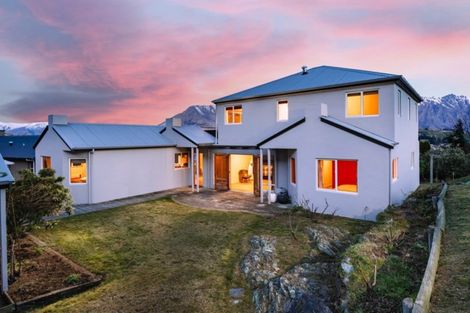 Photo of property in 70 Hensman Road, Queenstown, 9300