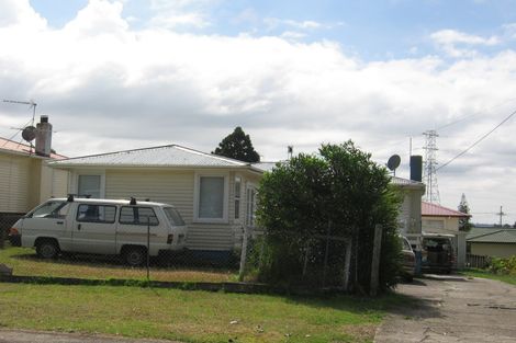 Photo of property in 3 Albert Road, Kelston, Auckland, 0602