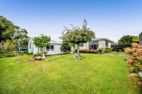 Photo of property in 8 Kowhai Street, Strandon, New Plymouth, 4312