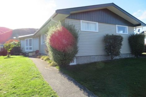 Photo of property in 78 Pasadena Crescent, Totara Park, Upper Hutt, 5018