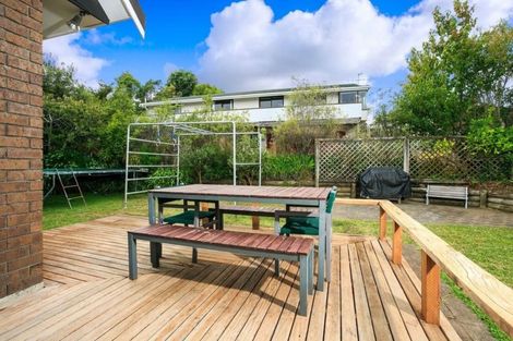 Photo of property in 1/16a Sunnynook Road, Sunnynook, Auckland, 0620