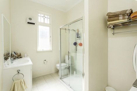 Photo of property in 24 Clifford Street, Dalmore, Dunedin, 9010