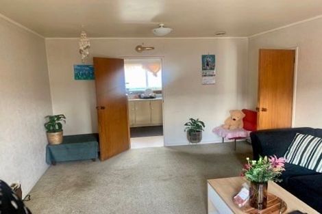 Photo of property in 2/13 Hoteo Avenue, Papatoetoe, Auckland, 2025